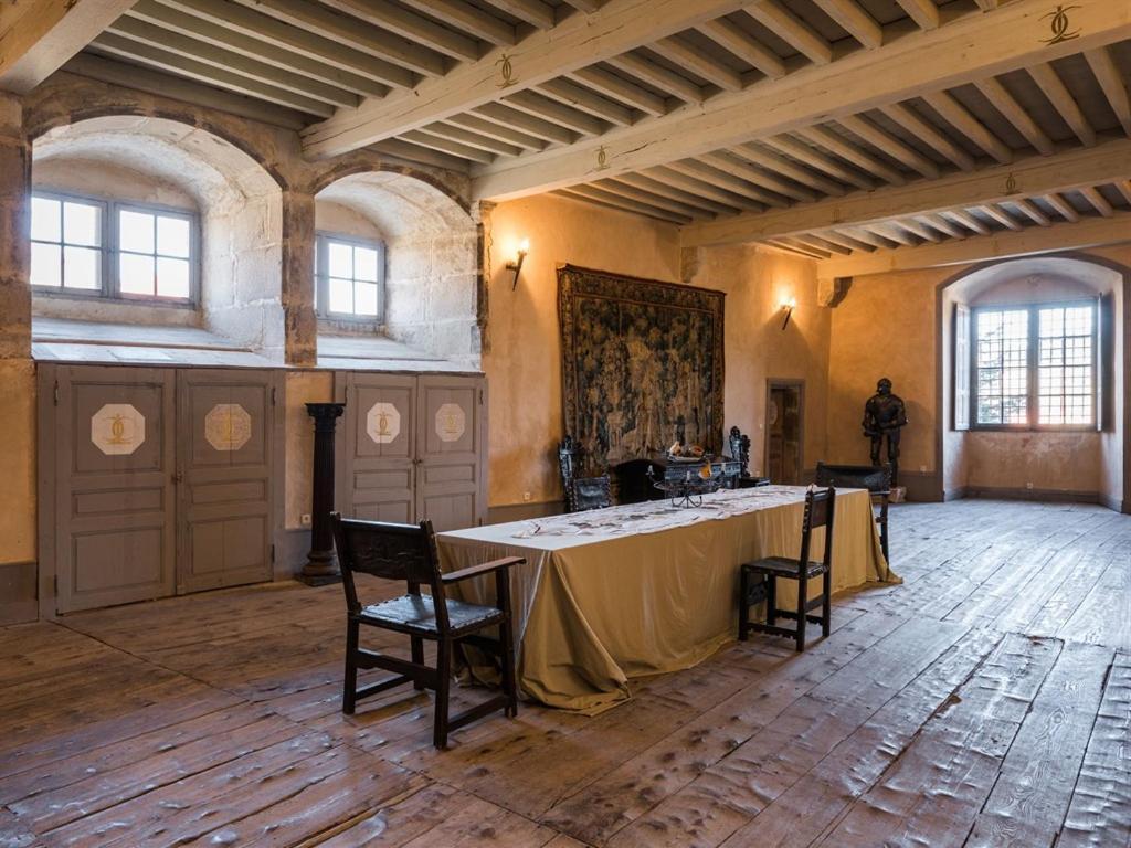 Chateau Des Marcilly Talaru Chalmazel-Jeansagniere Exterior foto